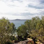 Secluded Fisherman's Cove Vitane, Pasman - 8483 Semesterbostad