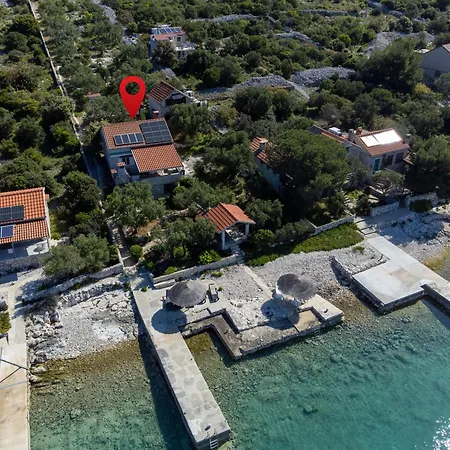 Secluded Fisherman's Cove Vitane, Pasman - 8483 Tkon