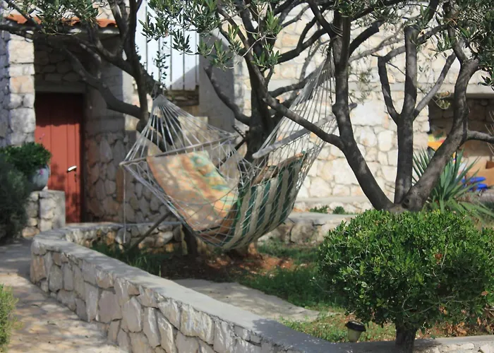 Secluded Fisherman's Cove Vitane, Pasman - 8483 펜션 트콘